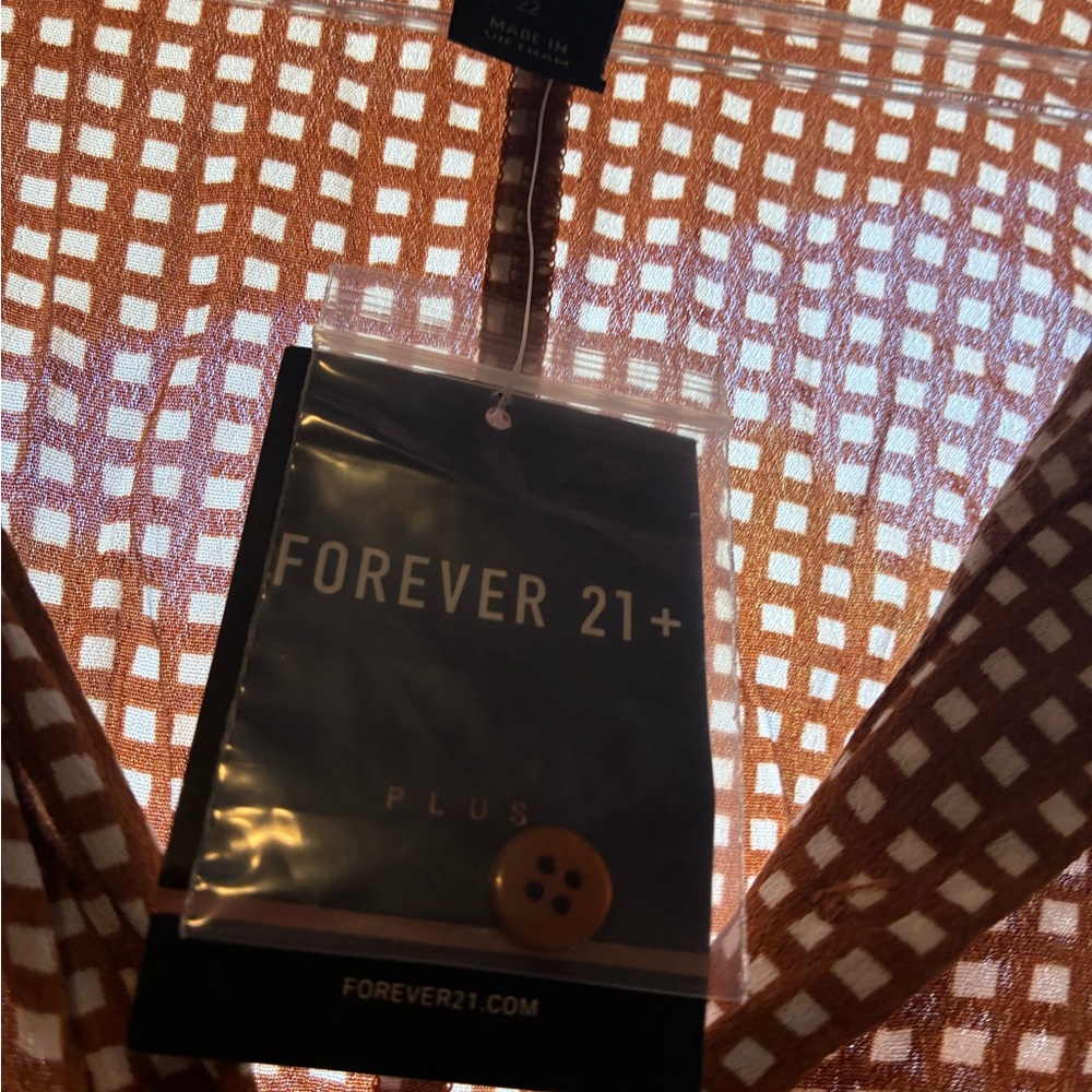 Forever 21 Tan and White Patterned Blouse
